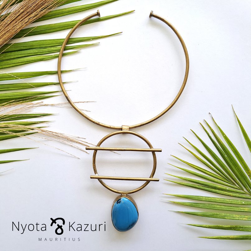 Brass necklace 124