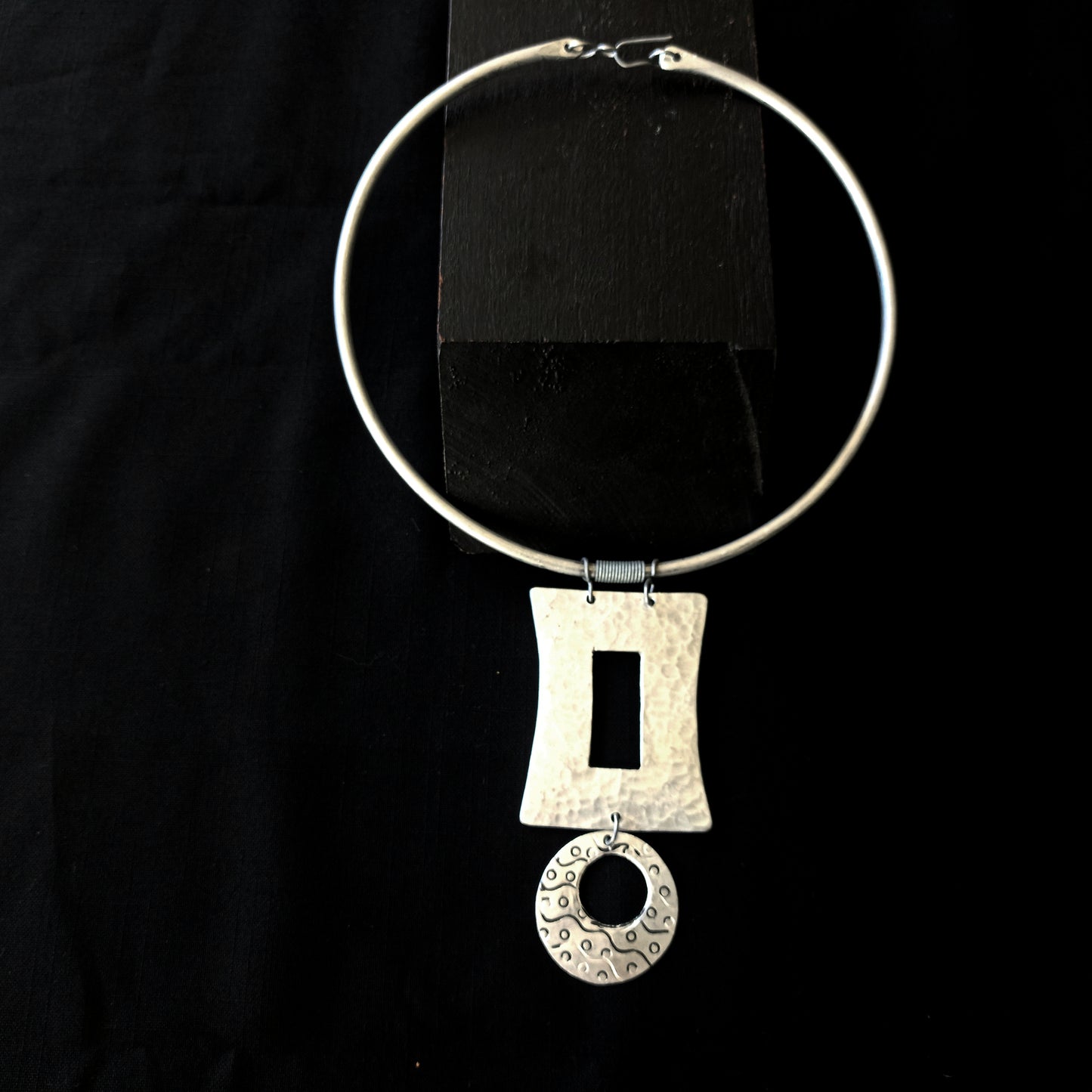 Aluminium necklace 176