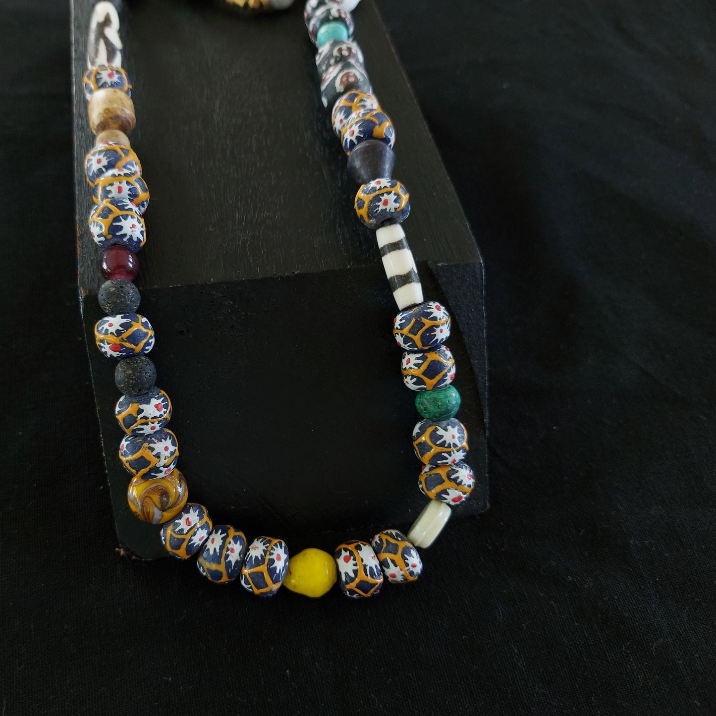 Beaded necklace 139