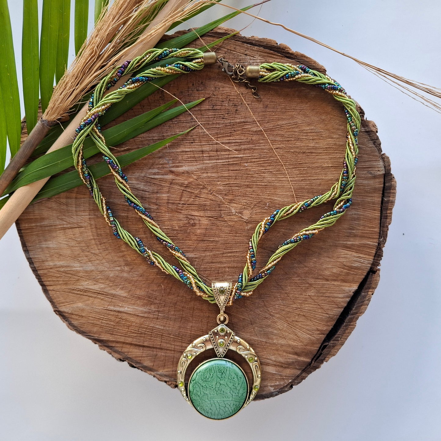 Beaded necklace 223