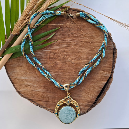Beaded necklace 224