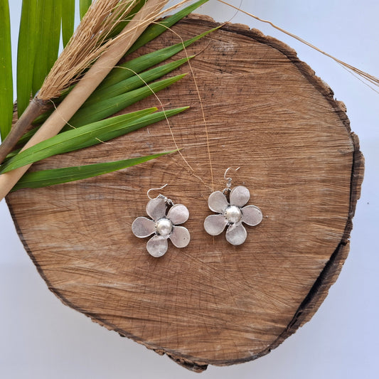 Silver-tone earrings 366
