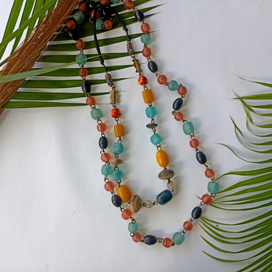 Beaded necklace 183