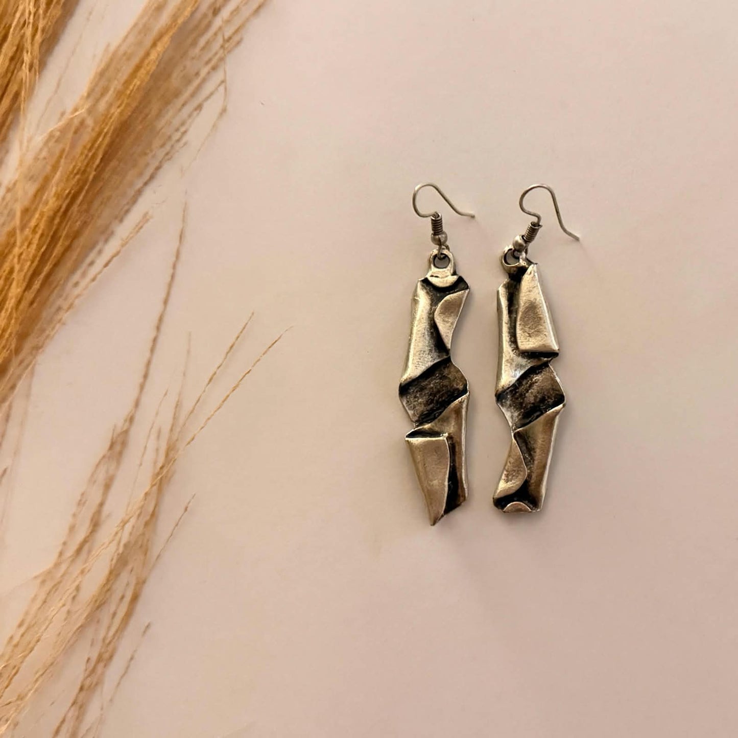 Silver-tone earrings 431