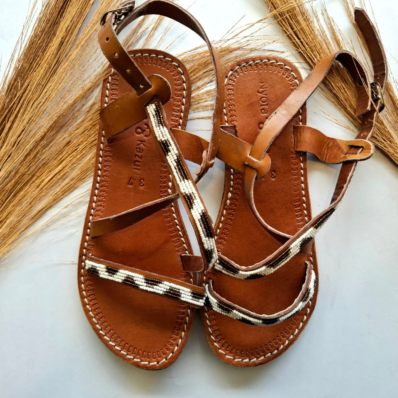 Maasai Sandals - Giraffe